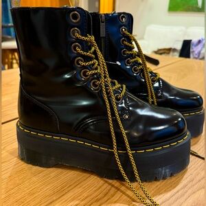 Dr Martens Vegan Jadon Max Combat Platform Boots W10 Worn Once